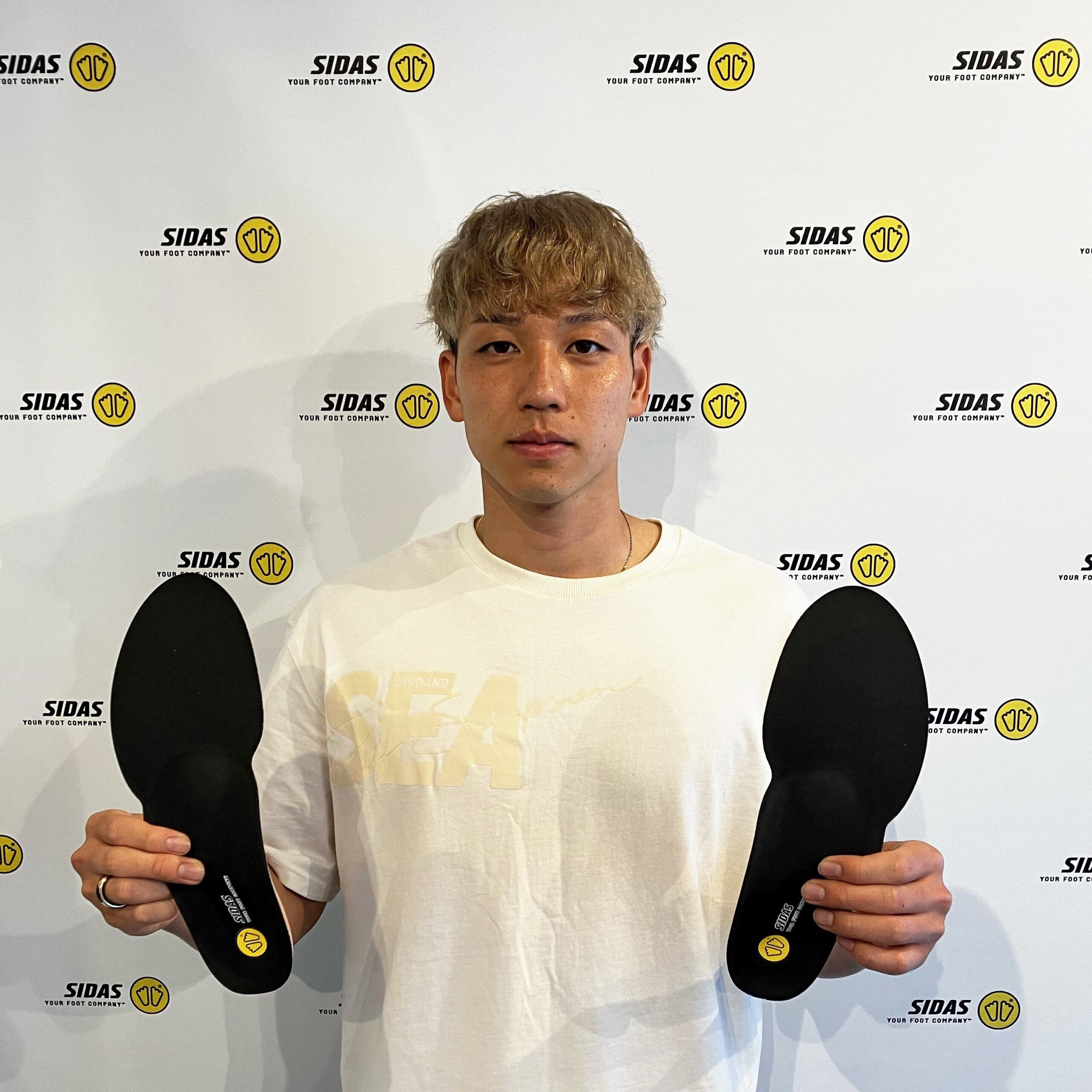 角田 涼 太朗